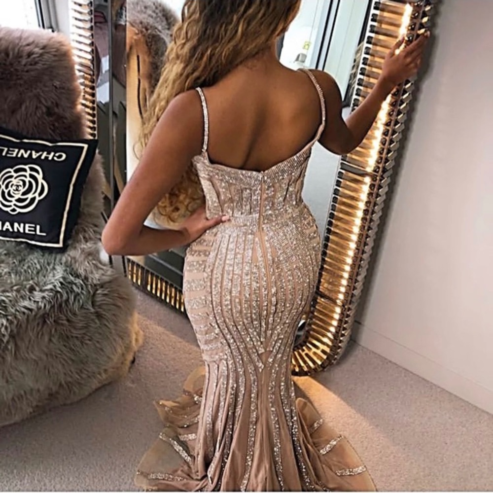 ✨Luxurious Rose Gold mermaid sparkly prom dress✨ - Picture 1 of 8